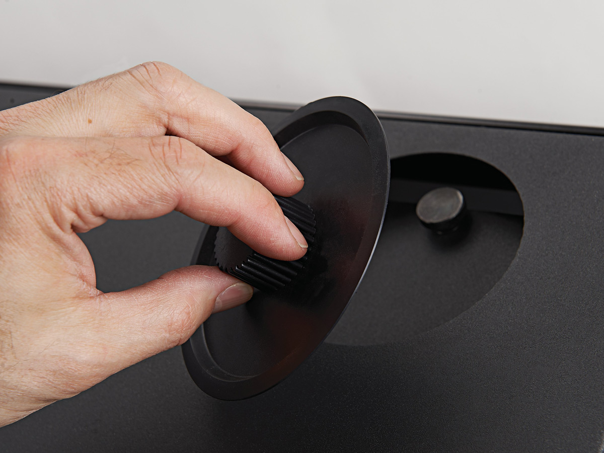 Christie Entero HB 70” SXGA+ display cube | 122-004105-XX