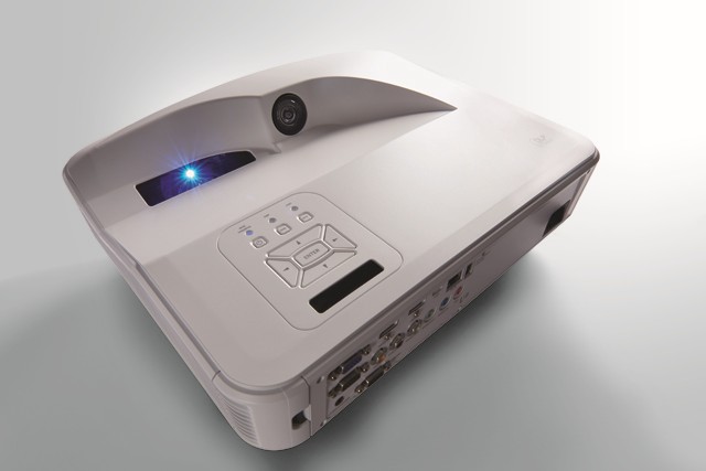 Christie Captiva DUW350S 1DLP ultra short throw projector | 140-011103-XX