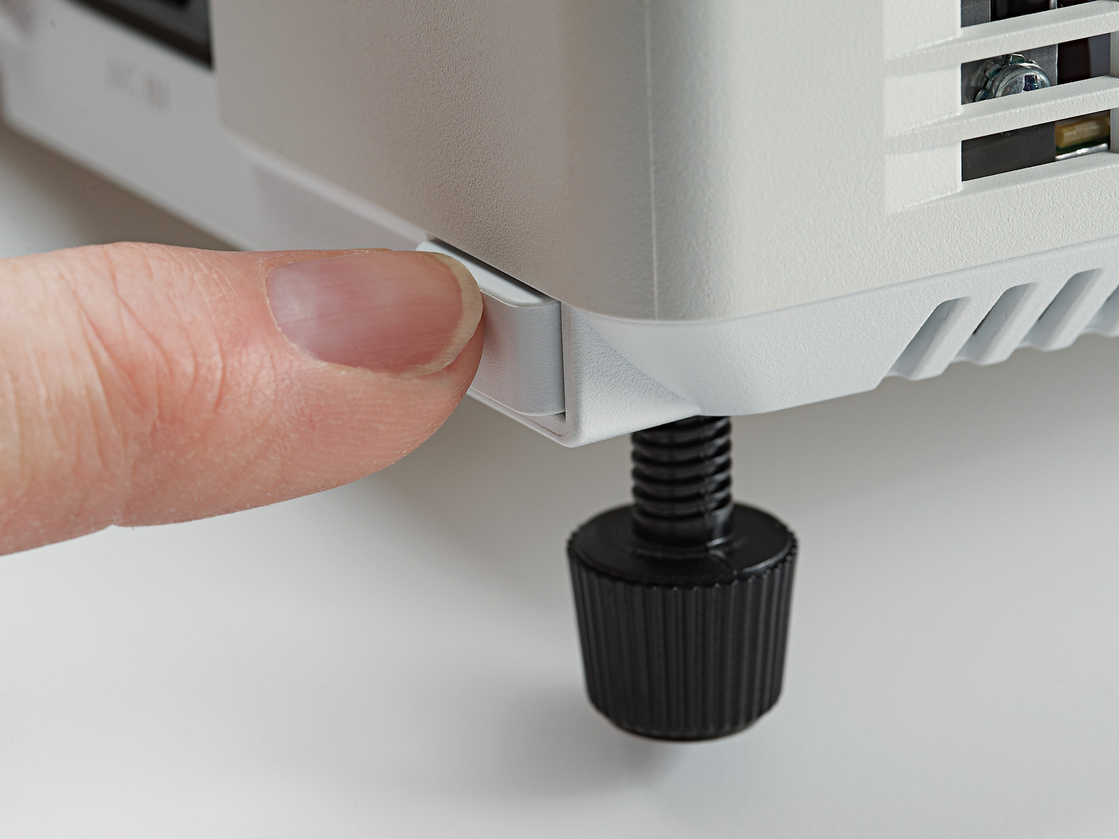 Christie LW41 3LCD projector | 121-010102-XX