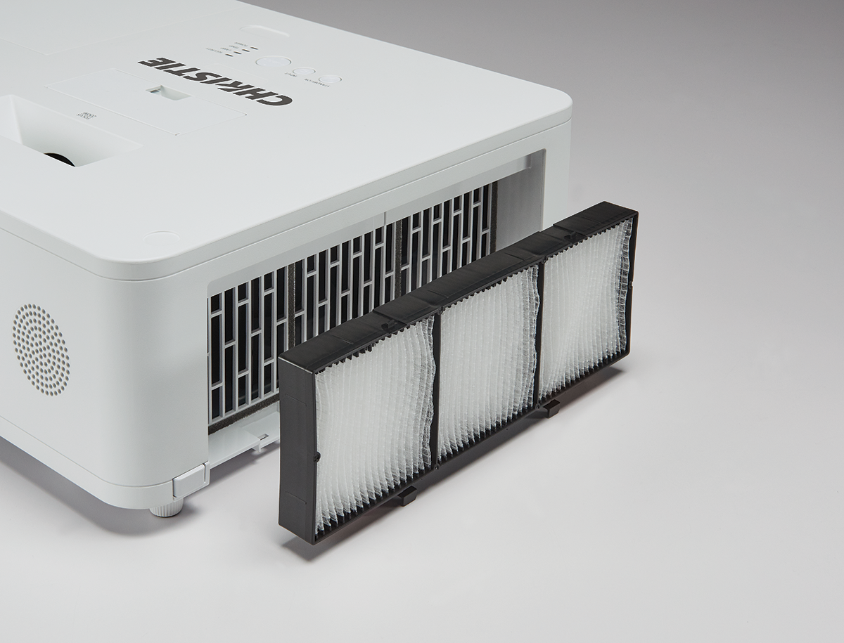 Christie LW502 3LCD projector | 121-041106-XX