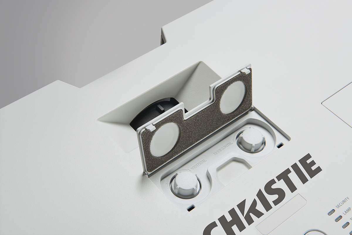 Christie LW502 3LCD projector | 121-041106-XX