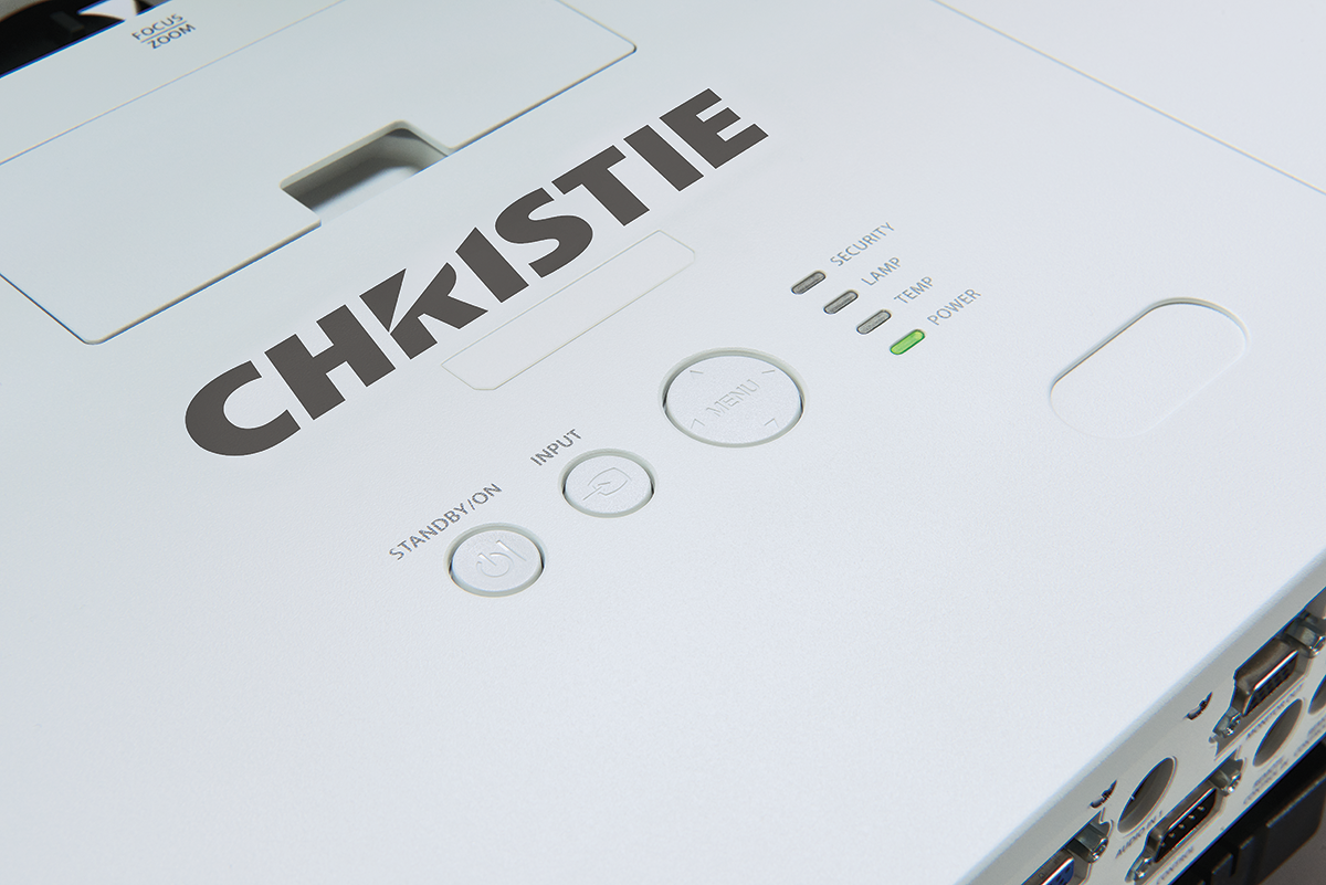 Christie LWU502 3LCD projector | 121-042107-XX