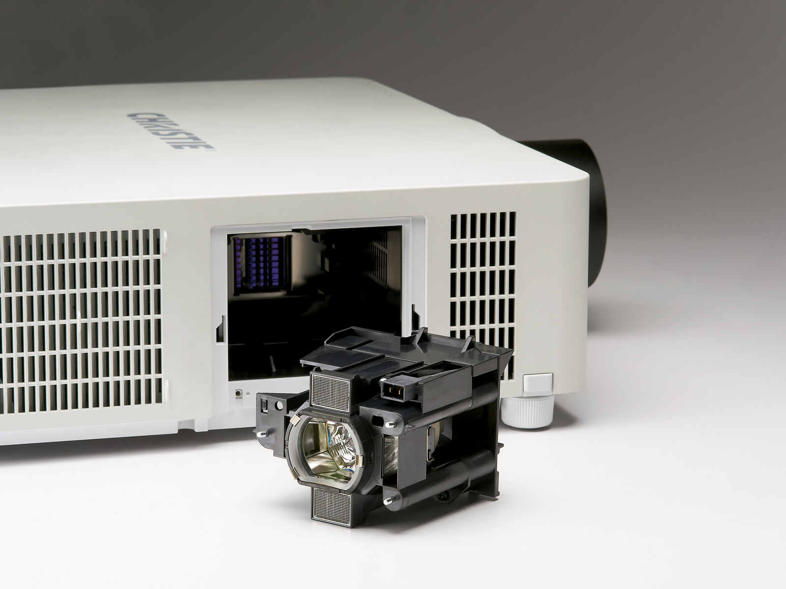 Christie LX501 3LCD projector | 121-014106-XX