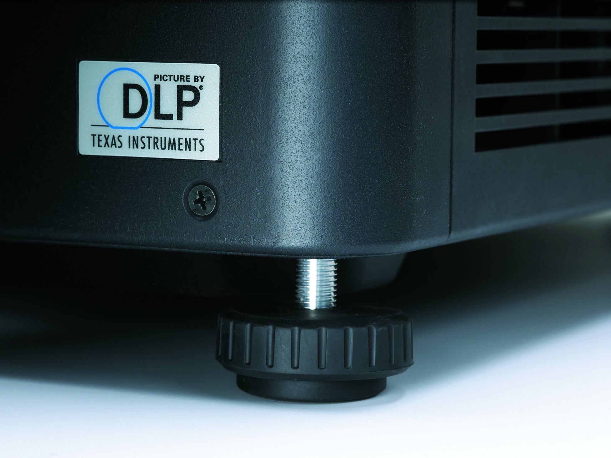 Christie WU7K-M WUXGA 3DLP Projector | 118-016108-XX