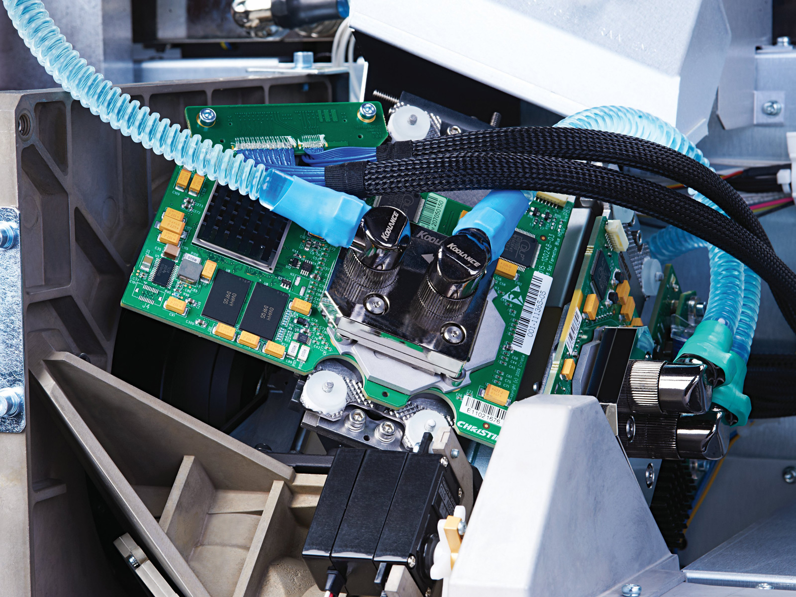 Roadster S+22K-J 3DLP projector | 132-016119-XX