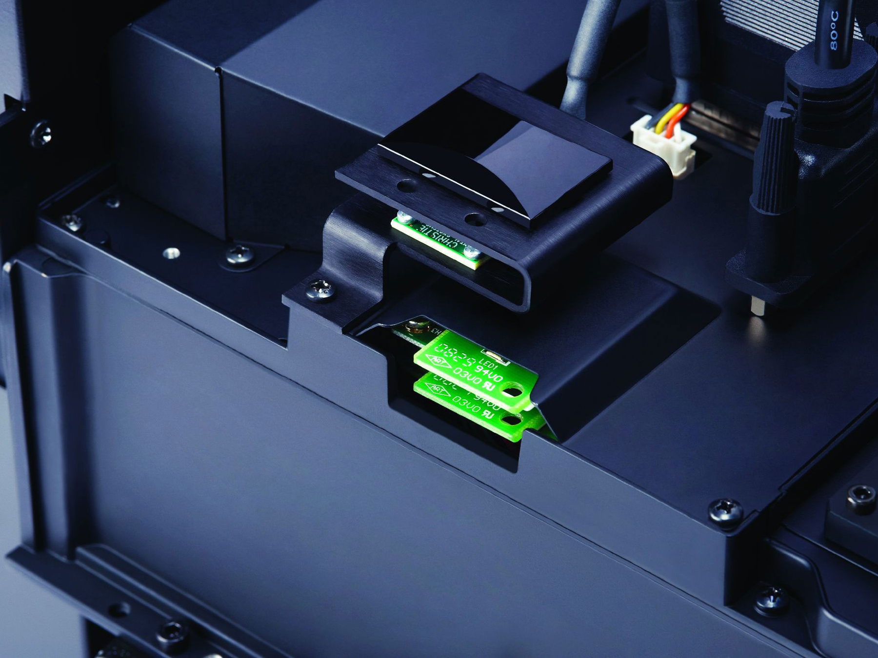 SXGA+ DLP dual 180W lamp rear screen tiling projector | 102-023106-XX