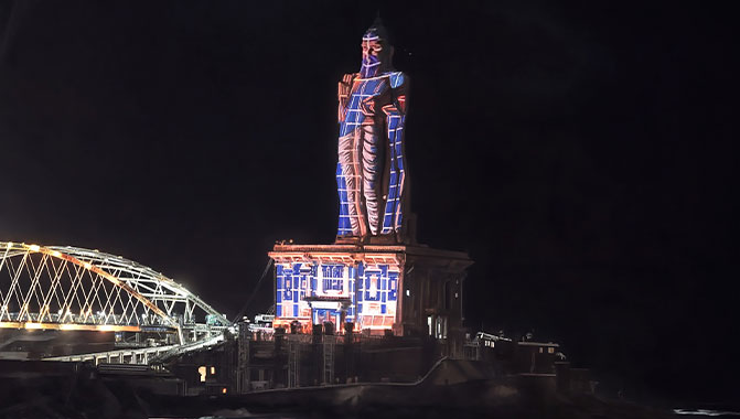 RGB projectors light up India's Thiruvalluvar Statue