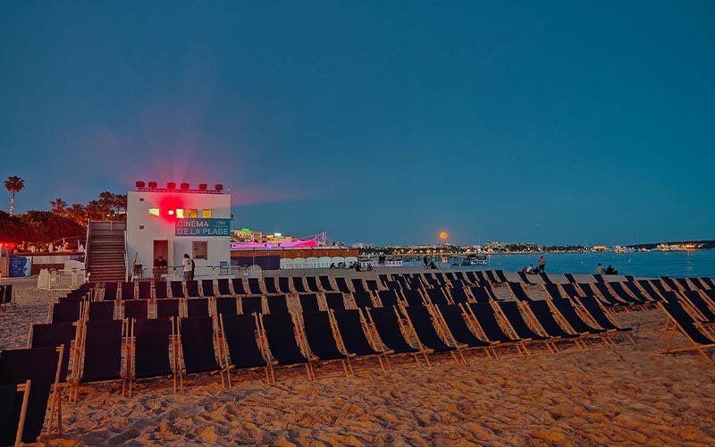 An outdoor cinema on the beach